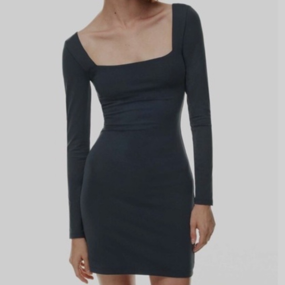 Babaton Contour Square Neck Long Sleeve Dress ✧ Black ✧ Size 2XS